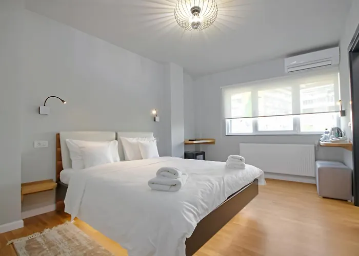 Pit4u アパートホテル