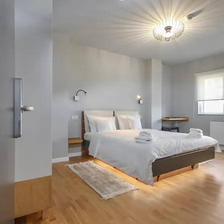 Pit4u Aparthotel