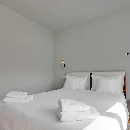 Pit4u Aparthotel 4*