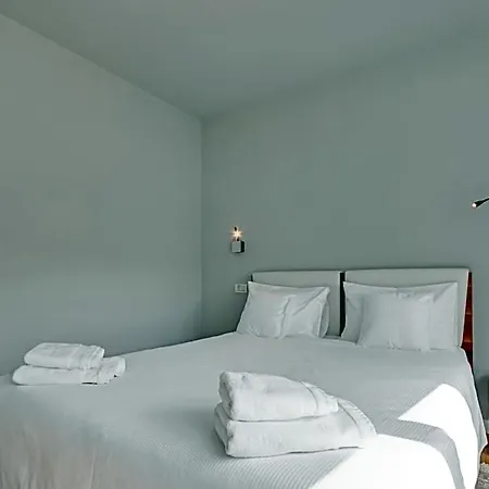 Pit4u Aparthotel 4*
